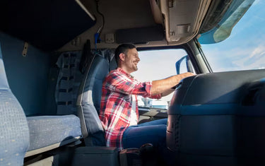 Przetwornica napięcia 24V na 230V: Jak wybrać najlepszą do ciężarówki?