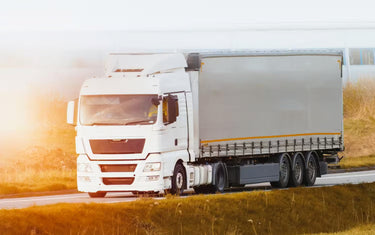 Jakie haczyki do plandek wybrać, zamontować i konserwować? Praktyczny poradnik