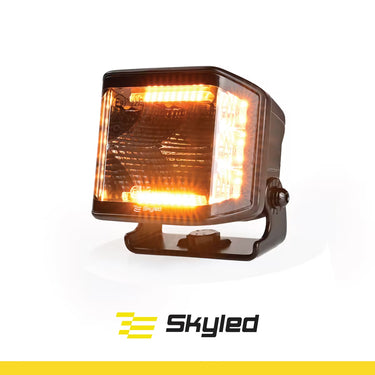 Lampa robocza LED SKYLED DARK ILLUSION FLASH QF70F 10-30V 70W z światłem ostrzegawczym R65