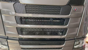 Listwa LED SKYLED SLIDE 31" (786,5 mm) do Scania NG 2016+ z wbudowanym wsporником