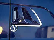 Listwy ozdobne ze stali nierdzewnej do drzwi Scania 4-series i R-series