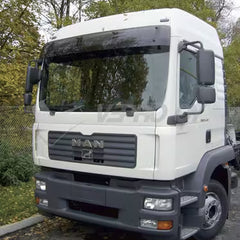 Osłona przeciwsłoneczna MAN TGA/TGM/TGS/TGL (kabina LX/TM) z zestawem montażowym