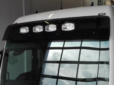 Osłona przeciwsłoneczna MAN TGX/TGA z wycięciami na 4 lampy Jumbo