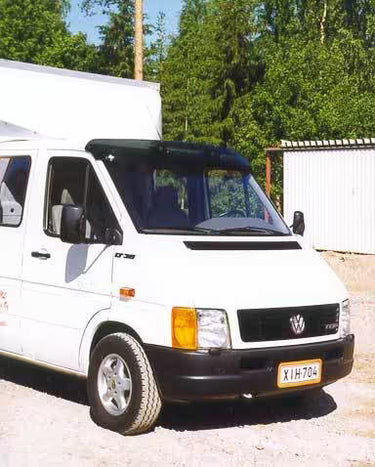 Osłona przeciwsłoneczna MB Sprinter do 2006 r.; VW LT do 2006 r., wersja Chassis, kompletny zestaw montażowy