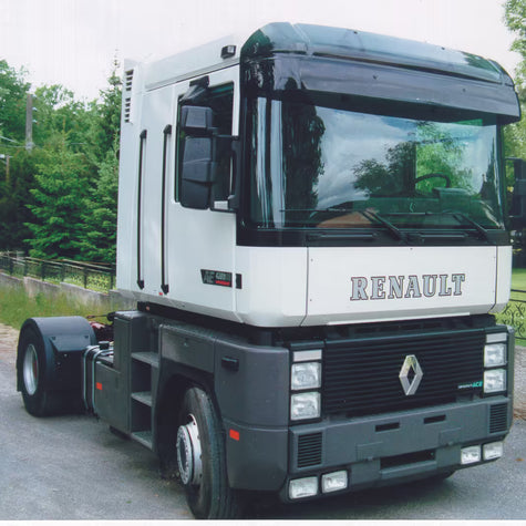 Osłona przeciwsłoneczna RENAULT Magnum AE do 2008 bez lusterka