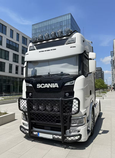 Osłona przeciwsłoneczna TruckKing SCANIA NG S&R 2016+, Radius 39 cm, z zestawem montażowym