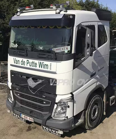 Osłona przeciwsłoneczna VOLVO FH4/FH5/FM4/FH AERO głęboka 70mm z zestawem montażowym