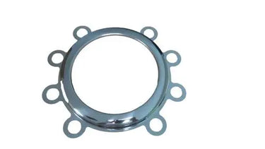 Pierścień maskujący osłonę piasty 16225SC222 do tylnej felgi Scanii 22,5", stal nierdzewna, mocowany na śruby, 10 otworów, PCD 335mm Image 1