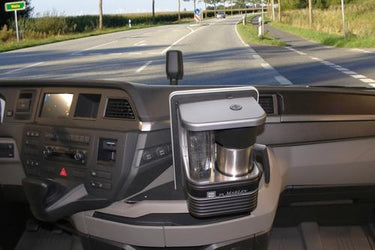 Półka na Kawiarkę Kirk do Mercedes Actros i Arocs – Kolor Antracyt z Chromowanymi Wykończeniami Image 1