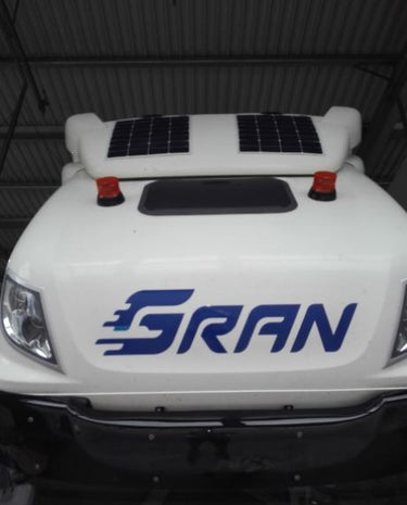 System Fotowoltaiczny Daf 106 Space Cab 2X55 WP z Regulatorem MPPT Bluetooth, Nr Kat. 22H110UO98 Image 1