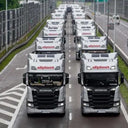 Zestaw Paneli Fotowoltaicznych Scania 2x55 Wp z Regulatorem MPPT Bluetooth Image 2