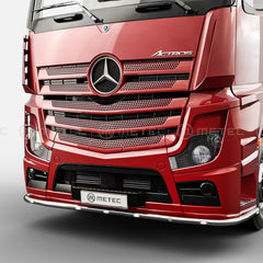 Rama pod zderzak ze światłami obrysowymi LED do MB Actros