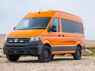 Zestaw dwóch lamp LED Lazer Triple-R 750 Std w grill z montażem do VW Crafter 2017+