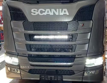 Listwa LED SKYLED SLIDE 31" (786,5 mm) do Scania NG 2016+ z wbudowanym wsporником