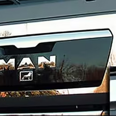 Listwy ozdobne ze stali nierdzewnej na grill i drzwi MAN TG-X z logo