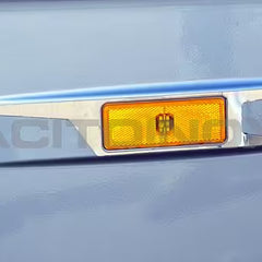 Listwy ozdobne ze stali nierdzewnej na kontur kierunkowskazu Mercedes Actros MP4 (2011-)