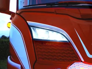 Moduł LED świetlno pozycyjne białe/pomarańczowe + światło stroboskopowe do reflektorów dalekowzroku Scania R/S 2016-2022