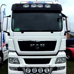 Osłona przeciwsłoneczna MAN TGX/TGA kabina XXL na 4 reflektory Jumbo z wspornikiem