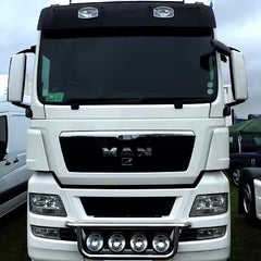 Osłona przeciwsłoneczna MAN TGX/TGA z wspornikami na 2 reflektory Jumbo