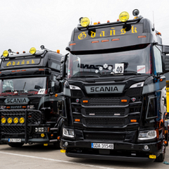 Neon Skyled PRO Scania Type S & R Highline Image 1
