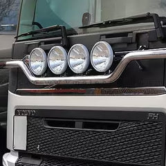 Rama na reflektory podszybia Volvo FH4/FM4 polerowana ze stali nierdzewnej, na 4 lampy, z wiązką elektryczną