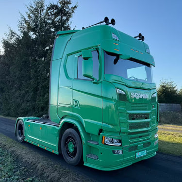 Spoiler pod środni zderzak TruckKing Scania NG z przetłoczeniami