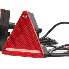 Tylna lampa zespolona (Trójkąt) Pozycja/Stop/Cofania/Kierunkowskaz/Odblask 12/24V (Prawa) W68P