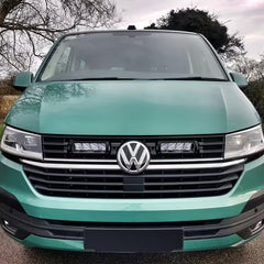 Zestaw dwóch lamp LED Lazer Triple-R 750 Standard w grill VW T6.1 (Startline/Highline) 2019+
