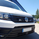 Zestaw dwóch lamp LED Lazer Triple-R 750 Std w grill z montażem do VW Crafter 2017+