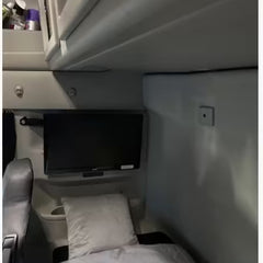 Zestaw montażowy telewizora do Iveco S-Way nad łóżkiem (uchwyt + konwerter 24V/12V)
